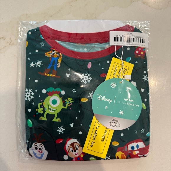 NWT Disney Christmas little Sleepies pajamas 2t